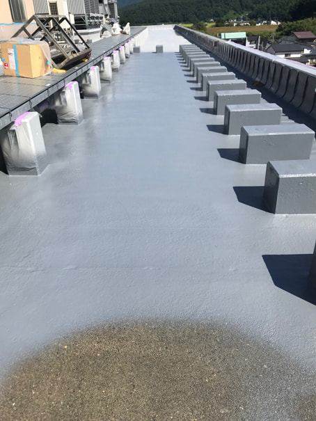 特殊技工①超速硬化ウレタンスプレー防水工法