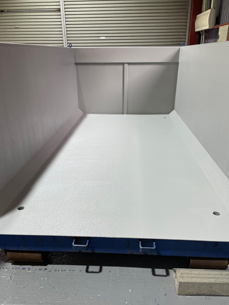 特殊技工④超速硬化ウレタンスプレー防水工法